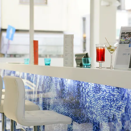 Tryp By Wyndham Porto Centro Hotel 