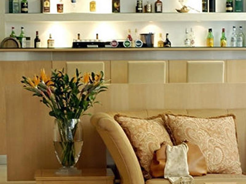 Hotel Tryp By Wyndham Centro Oporto